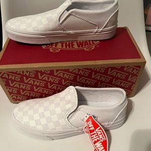 NIB Womens Vans Asher slip ons